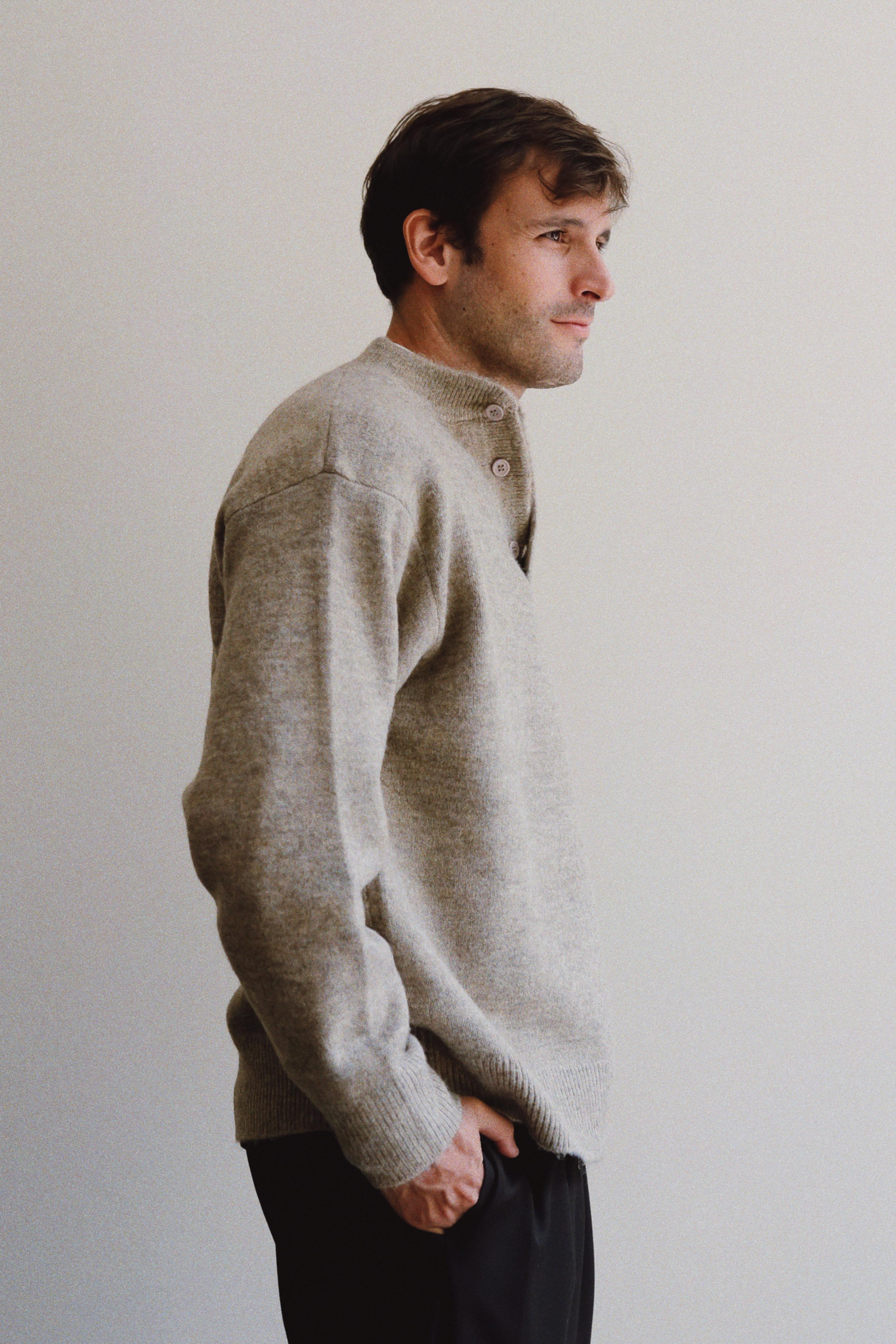 VENN SWEATER - LIGHT BROWN