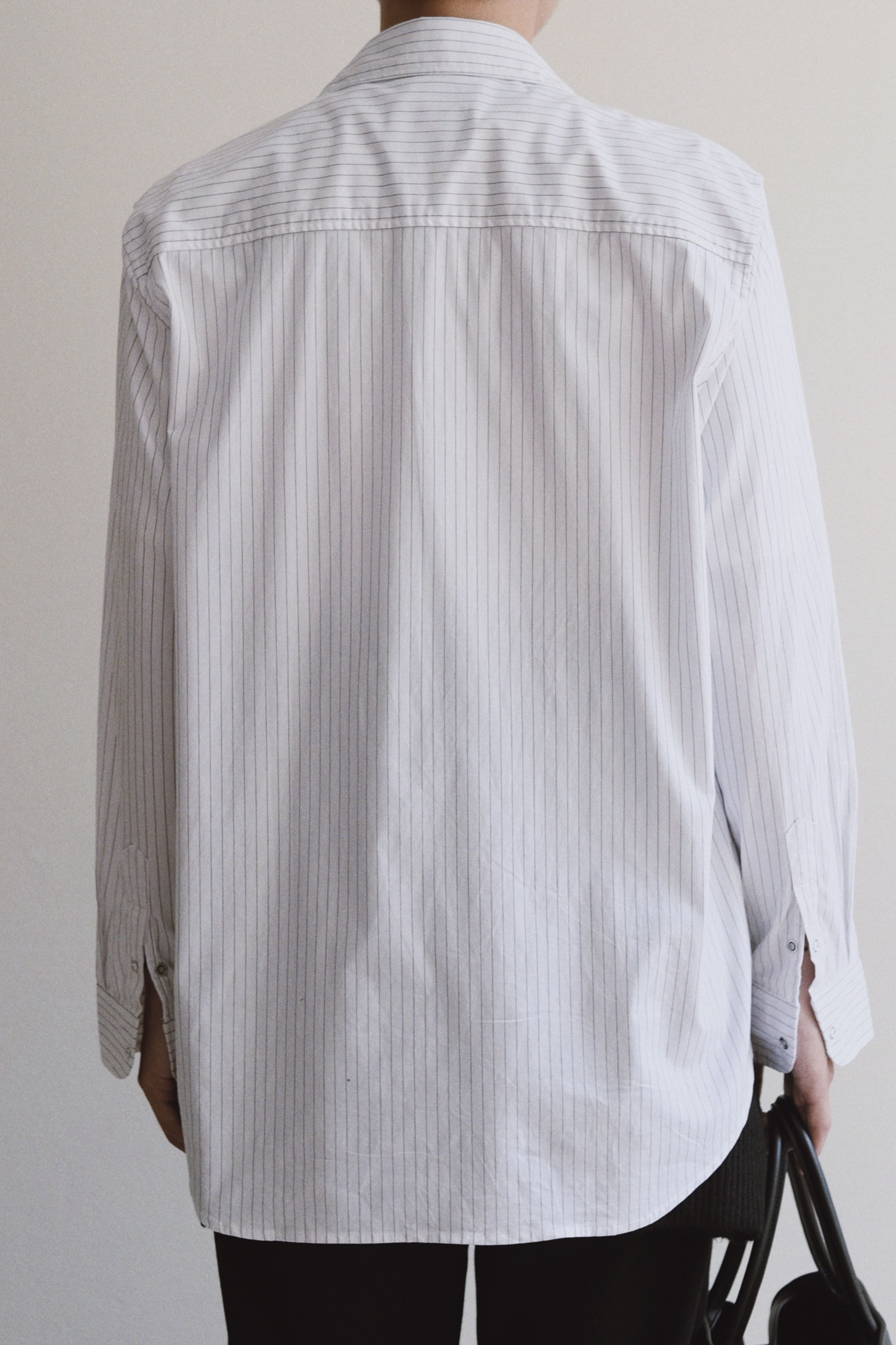 SHAW SHIRT - BLACK STRIPED 