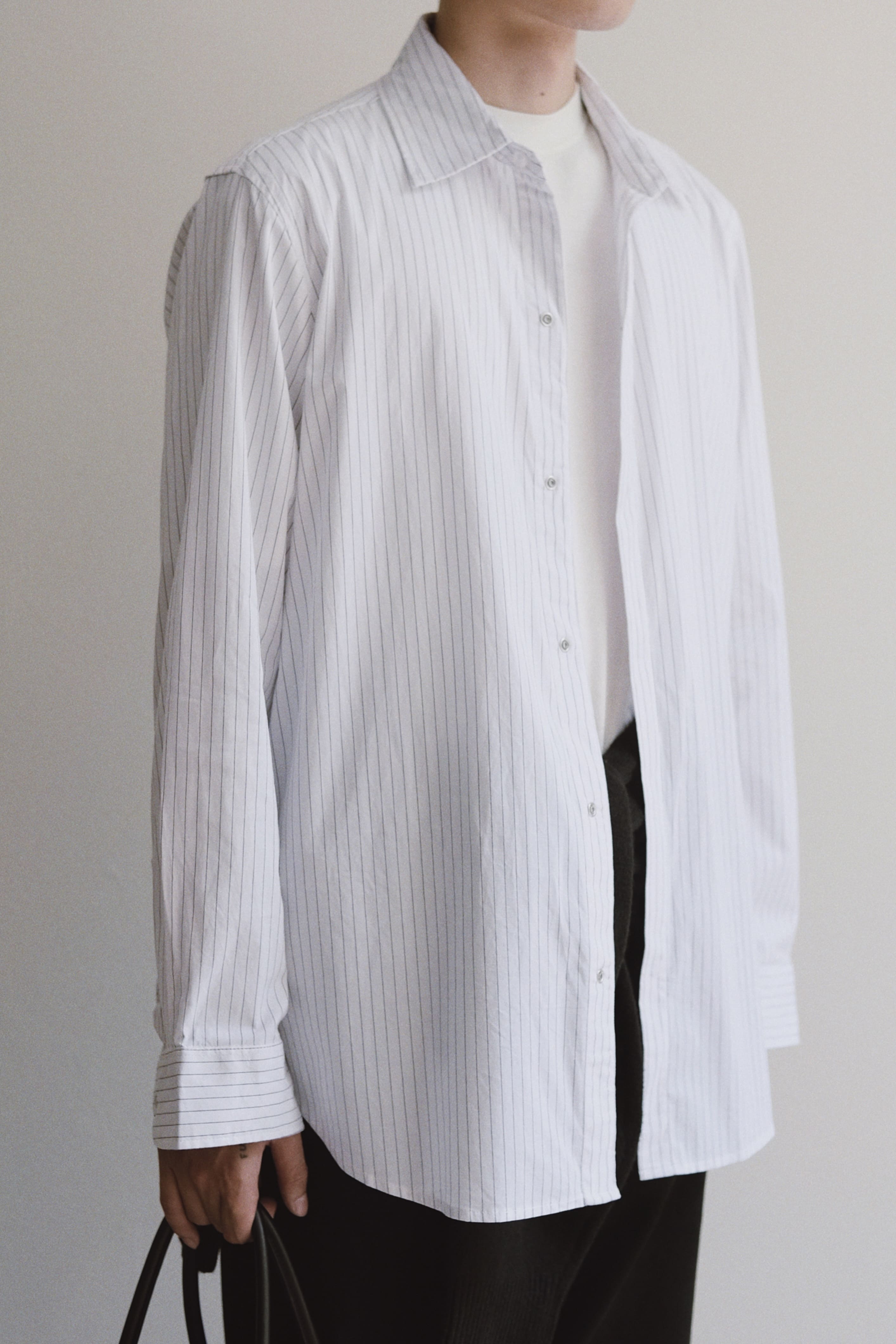 SHAW SHIRT - BLACK STRIPED 