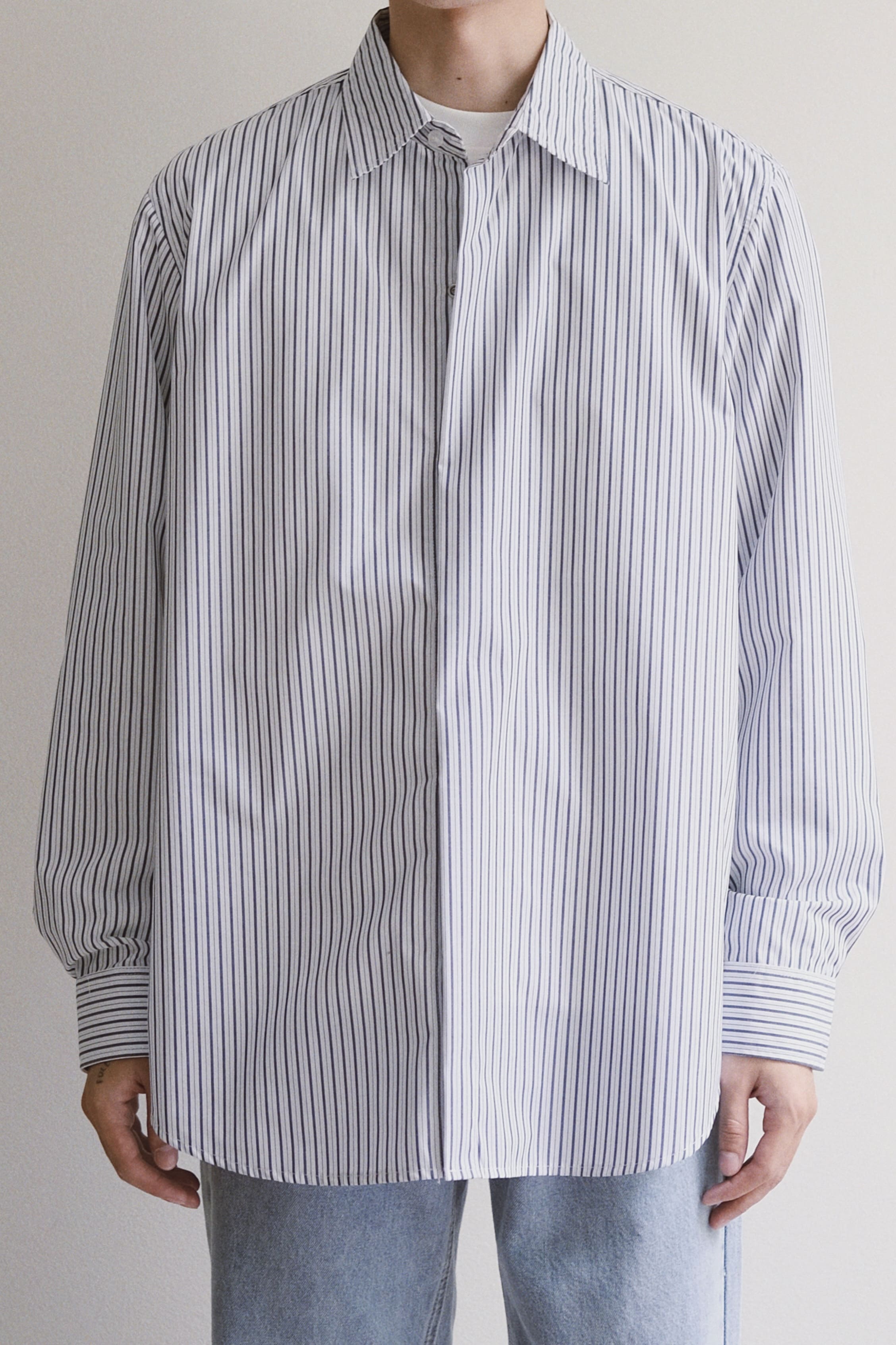 SHAW SHIRT - NAVY STRIPED