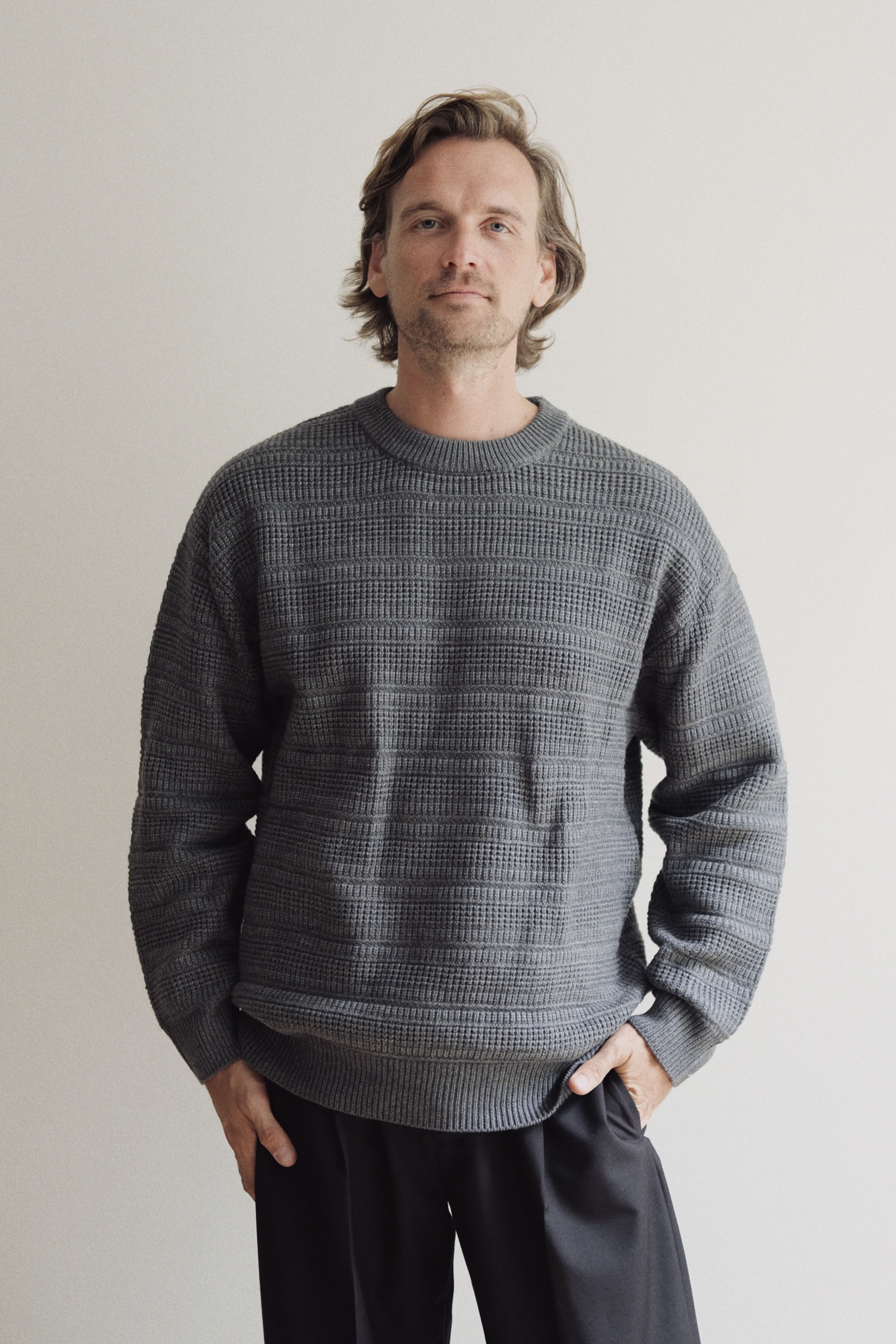 THOMSON SWEATER - GREY