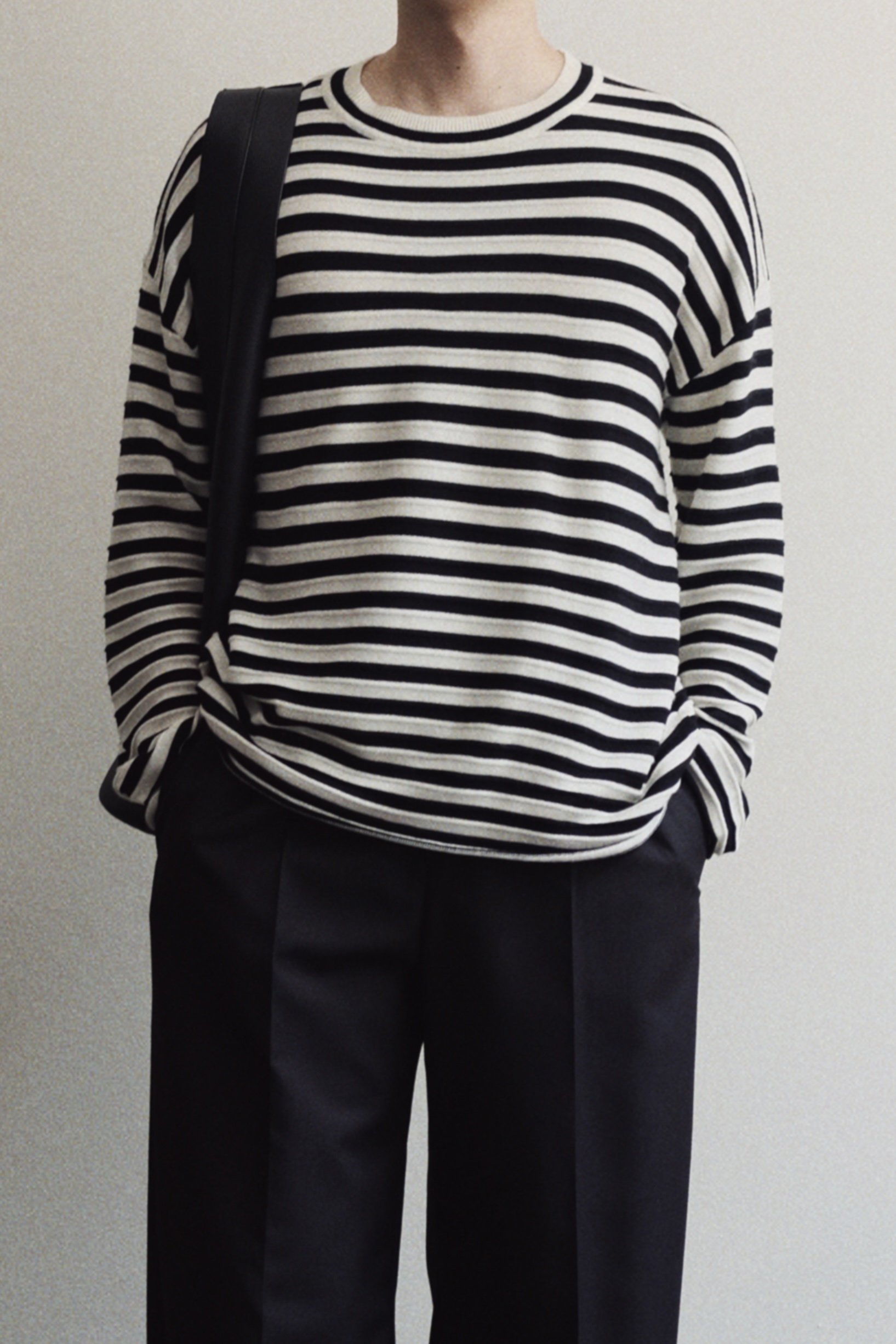 SONI TOP - BLACK AND WHITE 