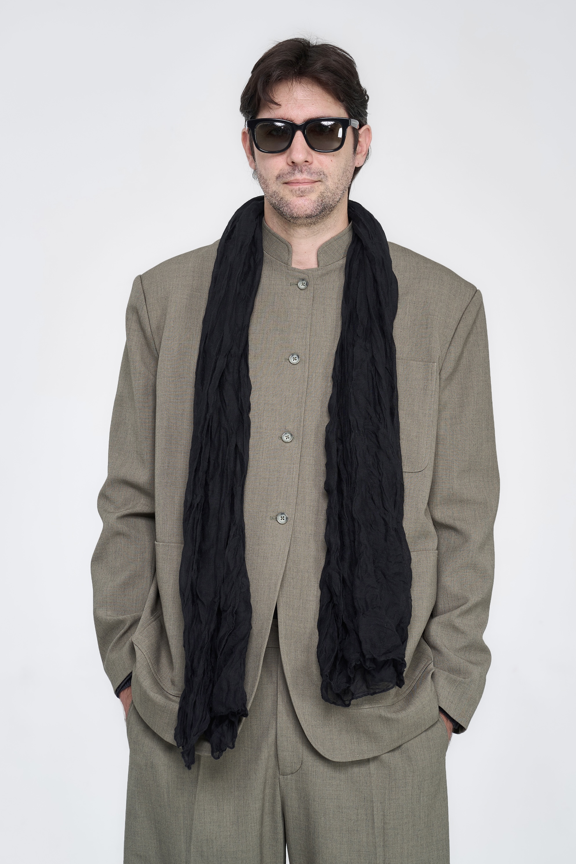 CRINKLE SCARF - BLACK